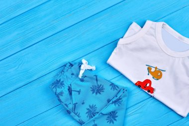 Yüksek kaliteli çocuklar yaz kıyafeti.