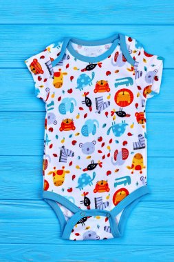 Desenli yaz bebek elbise.