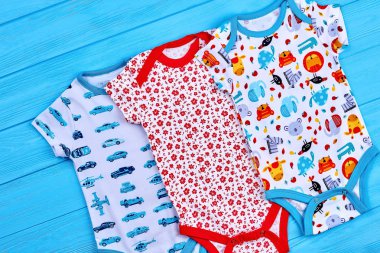 Doğal pamuk bodysuits yenidoğan için.