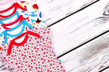 Zarif tasarım bodysuits çocuklar için.