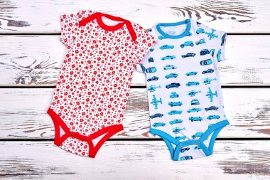 Tulumlardan şirin topluluğu çocuklar için.