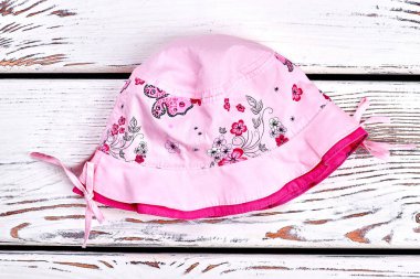 Bebek kız yaz yazdırılan şapka.
