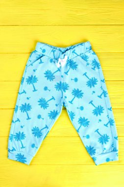 Bebek palmiye ağaç baskı pantolon.