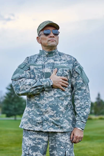 Patriotic soldier with sunglasses.