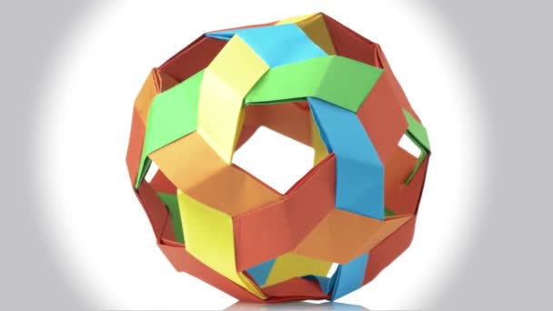 Färgglada sfäriska origami ball. — Stockvideo