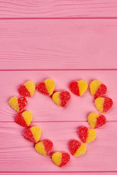 Heart made of sugary candies, top view. — Stock Photo, Image