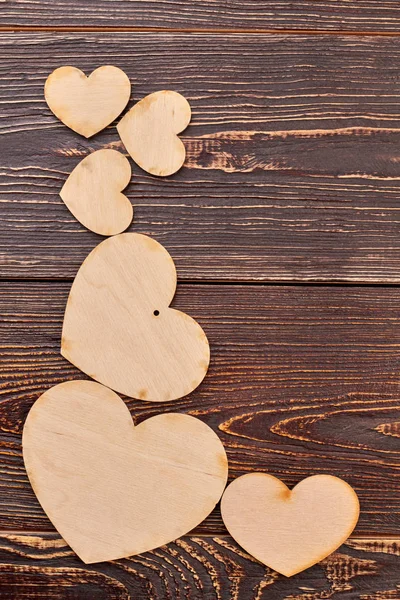 Hermosos corazones de madera y espacio de copia . — Foto de Stock