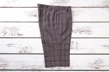 Damalı capri kadınlar gri.