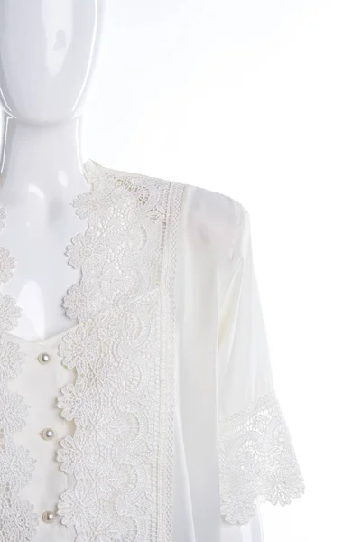Белая кружевная блузка для женщин . — стоковое фото