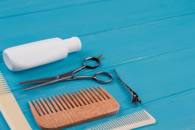 Erkekler için hazırlanmış profesyonel kuaför..