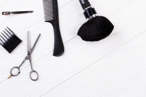 Uppsättning hårfrisörverktyg och kopieringsutrymme. — Stockfoto