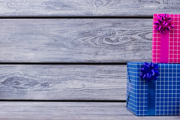 Caixas de presente de Natal e espaço de cópia . — Fotografia de Stock