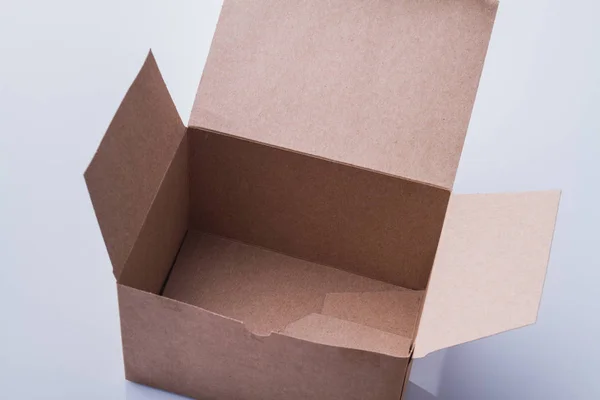 Caixa de transporte, pacote vazio da caixa da caixa . — Fotografia de Stock