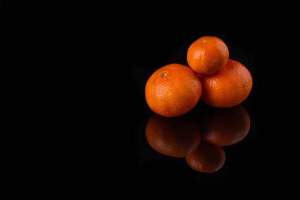 Cerro naranja aislado . — Foto de Stock