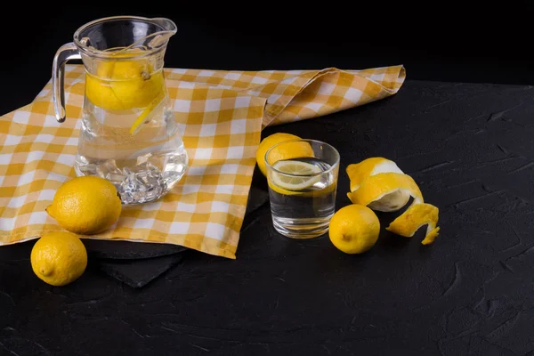 Glaas of lemonade. — Stock Photo, Image