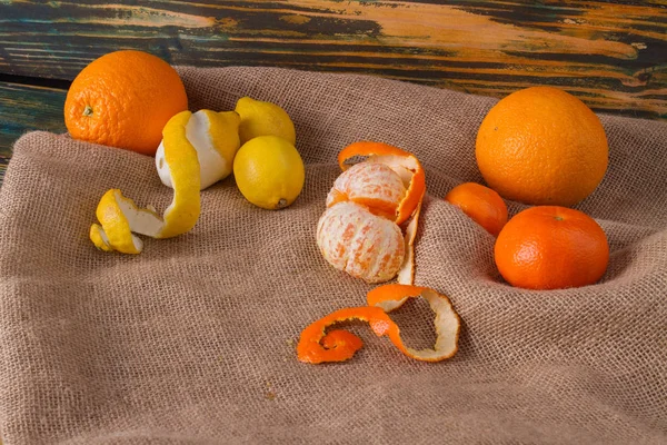 Kulit lemon dan tangerine . — Stok Foto