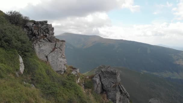 Rocky cliffs on the mountains. — Stock Video