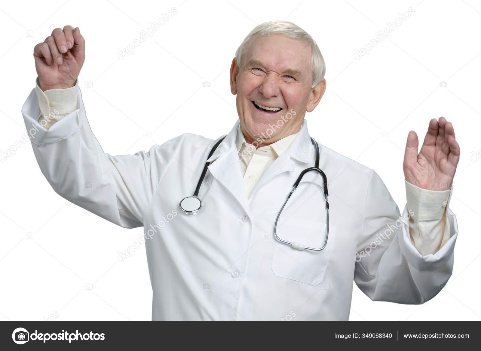 Médico senior se ríe emocionalmente . — Foto de stock #349068340 ...