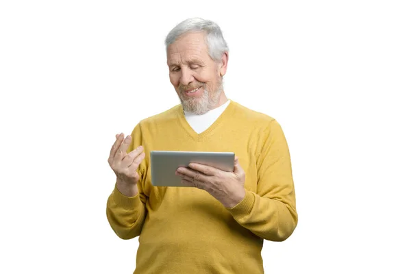 Old grandpa having video conversation on tablet web cam. — Stock Photo, Image