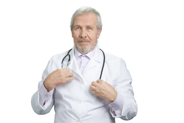Vieux médecin avec portrait stéthoscopique . — Photo