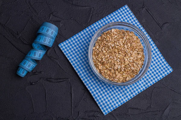 Avena gachas y medir la cintura cinta plana laico . — Foto de Stock