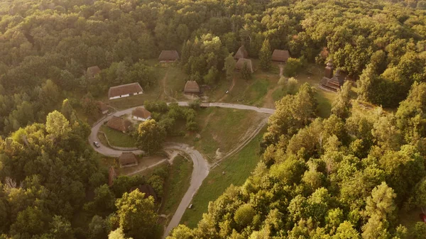 Mała ukraińska wioska z góry. — Zdjęcie stockowe