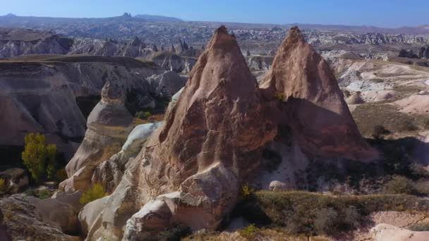 Famose formazioni rocciose in Cappadocia, Turchia . — Video Stock