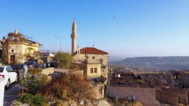 Kapadokya, Türkiye 'de şehir manzarası.
