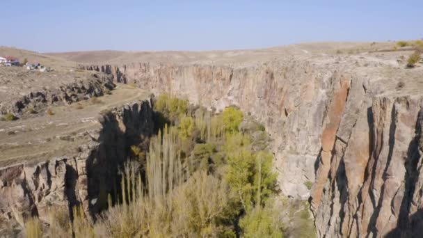 Formazioni rupestri in Cappadocia, Turchia . — Video Stock