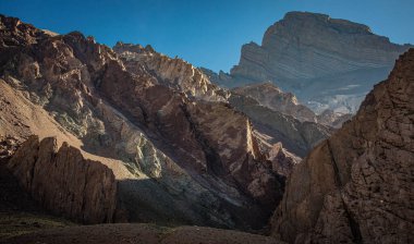 Arjantin 'in görkemli zirveleri bulutlarla korunuyor.