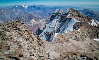 And Dağlarında Dağ Sırası