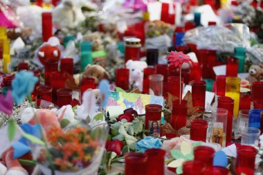 Barselona/İspanya, 21 Ağustos 2017: Barselona'nın Rambla üzerinde nerede Ağustos 2017, 17 yeniden bir araya insanlar en az 15 ölümcül kurbanları ve yaralı 120 haraç veren terörist bir saldırı olmuş.