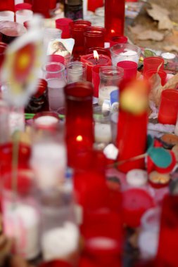 Barselona/İspanya, 21 Ağustos 2017: Barselona'nın Rambla üzerinde nerede Ağustos 2017, 17 yeniden bir araya insanlar en az 15 ölümcül kurbanları ve yaralı 120 haraç veren terörist bir saldırı olmuş.