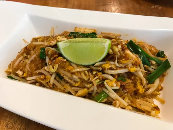 Roer bak noedels, Thais eten Pad thai — Stockfoto