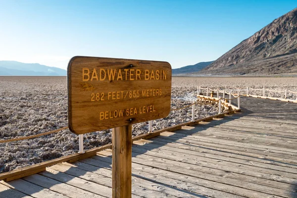 Znamení na Badwater Basin — Stock fotografie