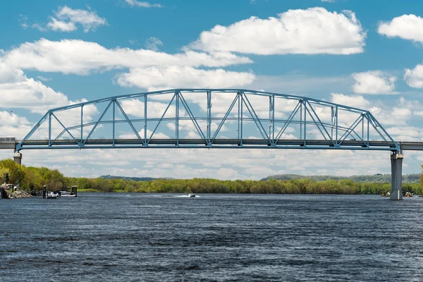 Wabasha ネルソン橋ミシシッピ川にまたがる — ストック写真