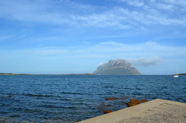 Vista panorámica de la playa y del mar de cristal de Cerdeña — Foto de Stock