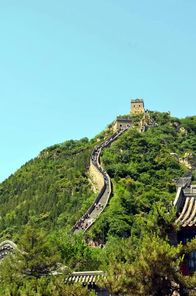 La Gran Muralla de China y las montañas — Foto de Stock