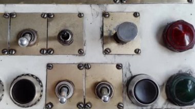 Kullanılmadığı eski uçak kontrol paneli ve kontrol paneli