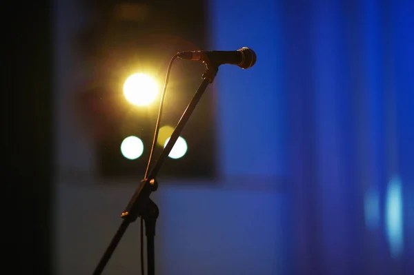 Microphone on stage — Stock Photo, Image