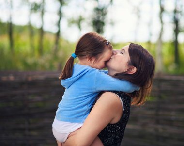mutlu sevgi dolu aile