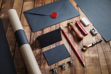 Siyah kırtasiye seti