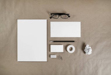 Boş kimliği ayarla