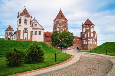 Antik Ortaçağ Kalesi