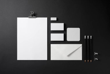 Marka kimliğini mockup