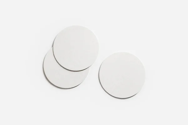 Üç bira bardak altlığı