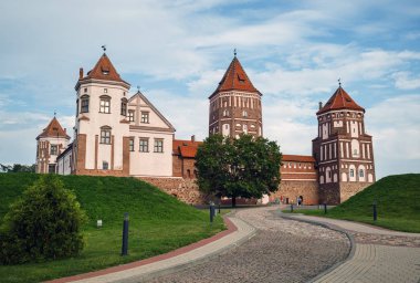 Antik Ortaçağ Kalesi