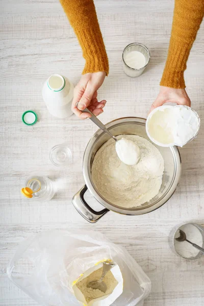 Ingredients for cooking pizza on the table — Stock Photo, Image