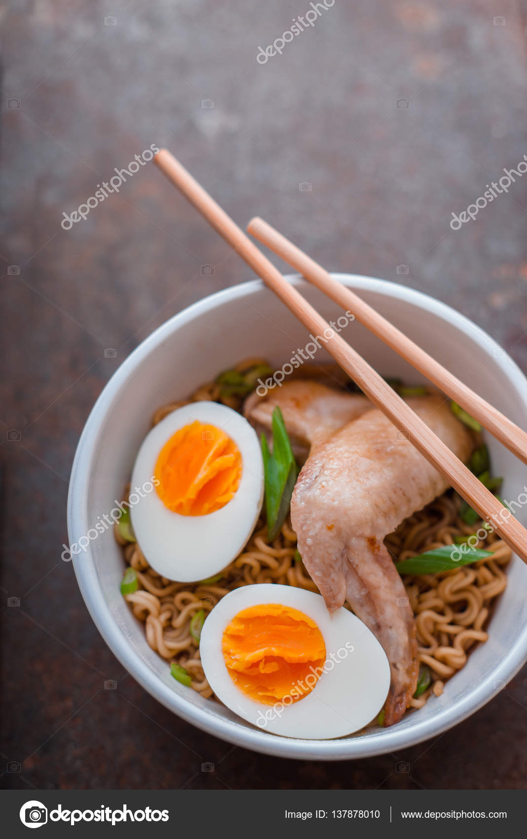 Tavuklu Noddle Çorbası Tavuklu Noddle Çorbası