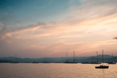 Gökyüzü, bulutlar, deniz Provence yakın çekim